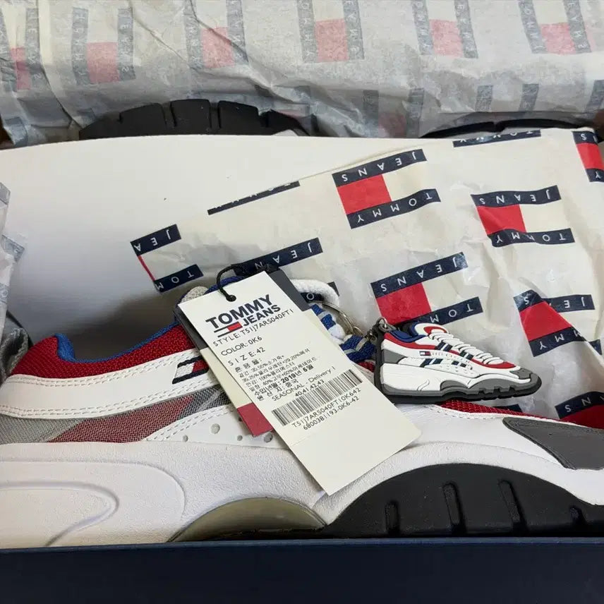 [BUNJANG] Tommy Hilfiger Kendrick Limited Edition Sneakers / 타미힐피거 켄드릭 스니커즈 한정판