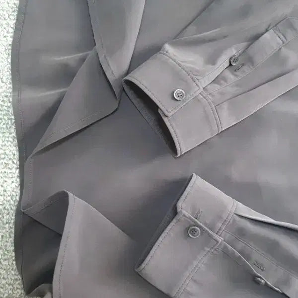 [BUNJANG] Allegri Half-Button Shirt / 알레그리 카라 히든 하프버튼 셔츠 판매해요