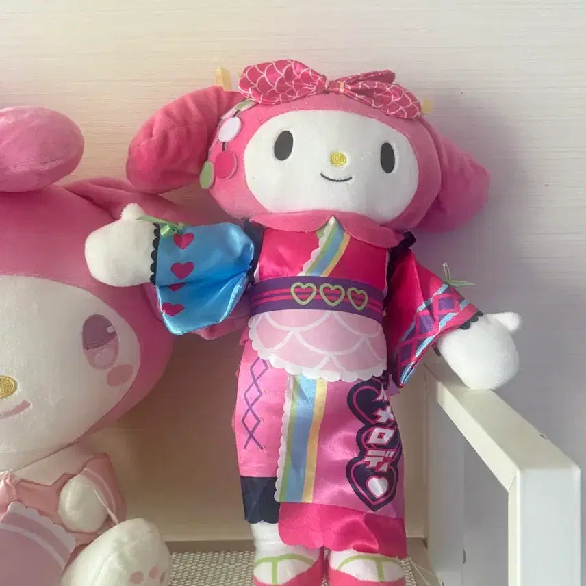 [BUNJANG] Sanrio My Melody Kimono &amp; Maid Outfit Doll Set / 일본 마이멜로디 인형 세트