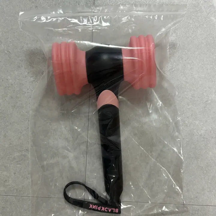 [BUNJANG] Blackpink Official Lightstick Ver. 2 / 블랙핑크 공식 응원봉 뿅봉 버전 2 판매합니다