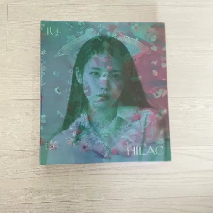 [SOLD OUT] 아이유 하일락 (라일락)앨범 판매합니다