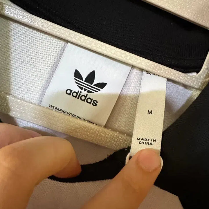 [BUNJANG] Adidas Long Sleeve Polo Shirt - Black &amp; White / <새상품> 아디다스 카라 티셔츠 아디다스 긴팔티 아디다스 블랙 화이트