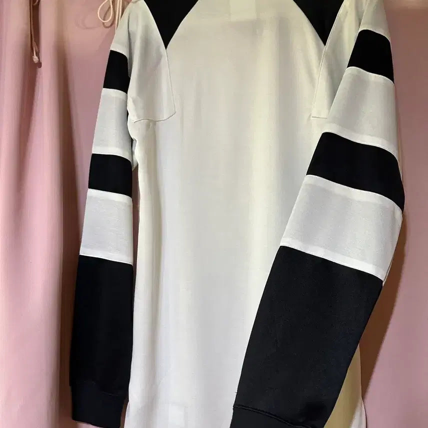 [BUNJANG] Adidas Long Sleeve Polo Shirt - Black &amp; White / <새상품> 아디다스 카라 티셔츠 아디다스 긴팔티 아디다스 블랙 화이트