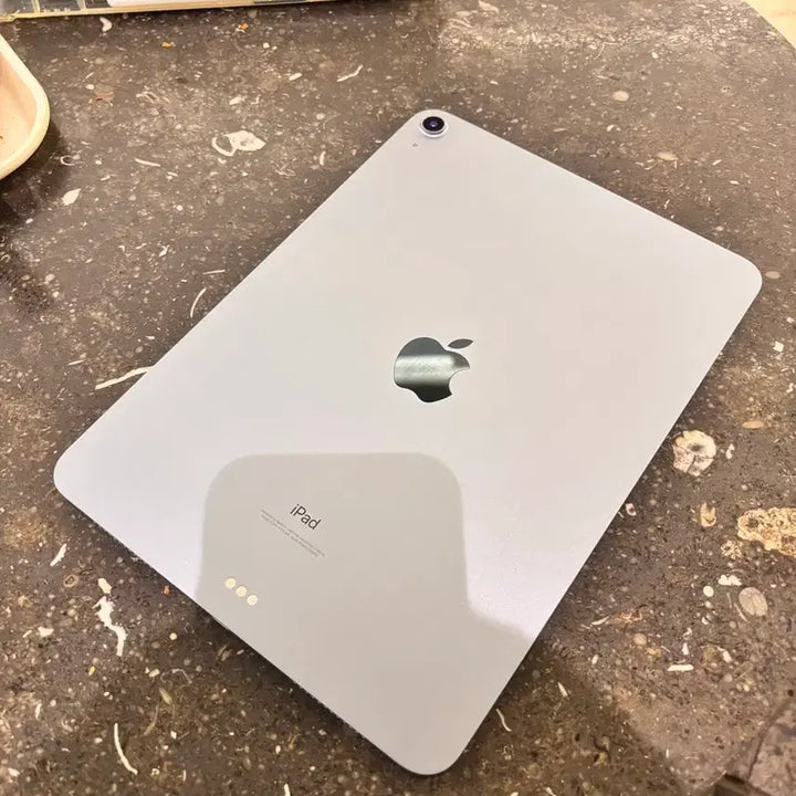 [BUNJANG] Apple iPad Air (4th Gen) 11-inch - Screen Damaged (For Parts) / 아이패드 에어(4세대) 11인치 스크린 파손 부품용