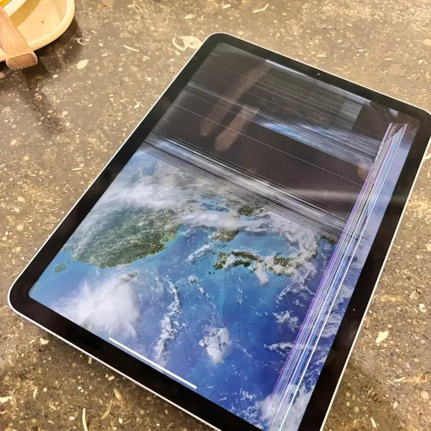 [BUNJANG] Apple iPad Air (4th Gen) 11-inch - Screen Damaged (For Parts) / 아이패드 에어(4세대) 11인치 스크린 파손 부품용