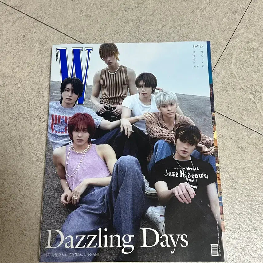 [SOLD OUT] 라이즈 더블유코리아 잡지