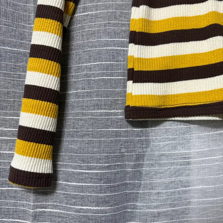 [BUNJANG] Apartment Striped Long Sleeve Shirt / 아파트먼트 스트라이프 롱슬리브