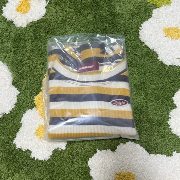 [BUNJANG] Apartment Striped Long Sleeve Shirt / 아파트먼트 스트라이프 롱슬리브