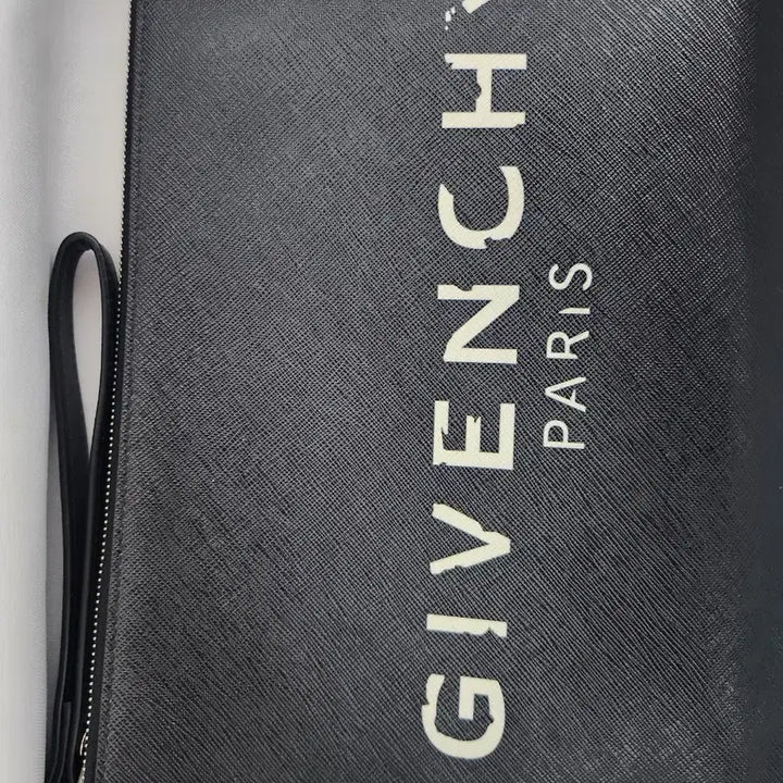 [BUNJANG] Givenchy Black Leather Clutch Bag / 새상품급 지방시 블랙 레더 클러치 백