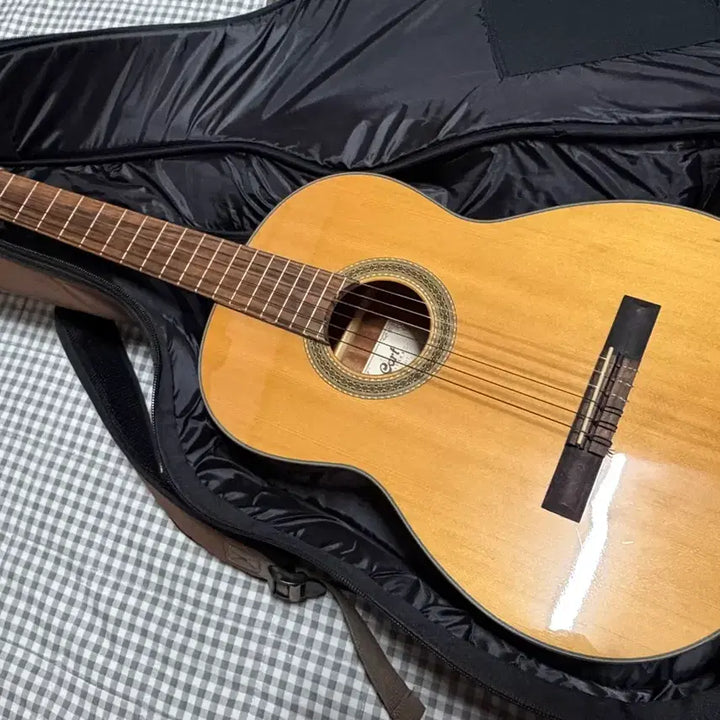 [BUNJANG] Cort Classic Guitar AC12 NAT / 콜트(Cort)의 클래식 기타 AC12 NAT