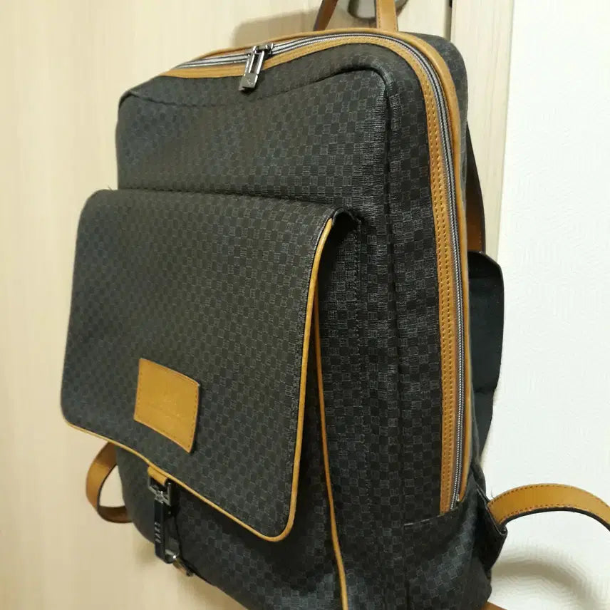 [BUNJANG] DAKS Leather Backpack / 닥스 백팩 DAKS 가방