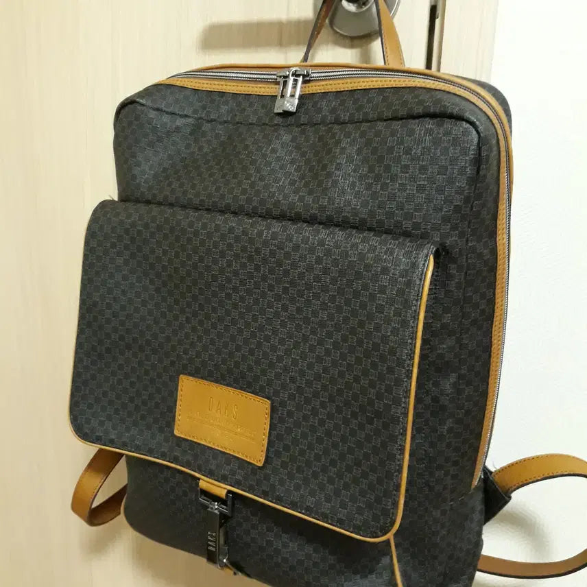 [BUNJANG] DAKS Leather Backpack / 닥스 백팩 DAKS 가방
