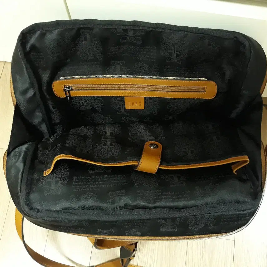 [BUNJANG] DAKS Leather Backpack / 닥스 백팩 DAKS 가방