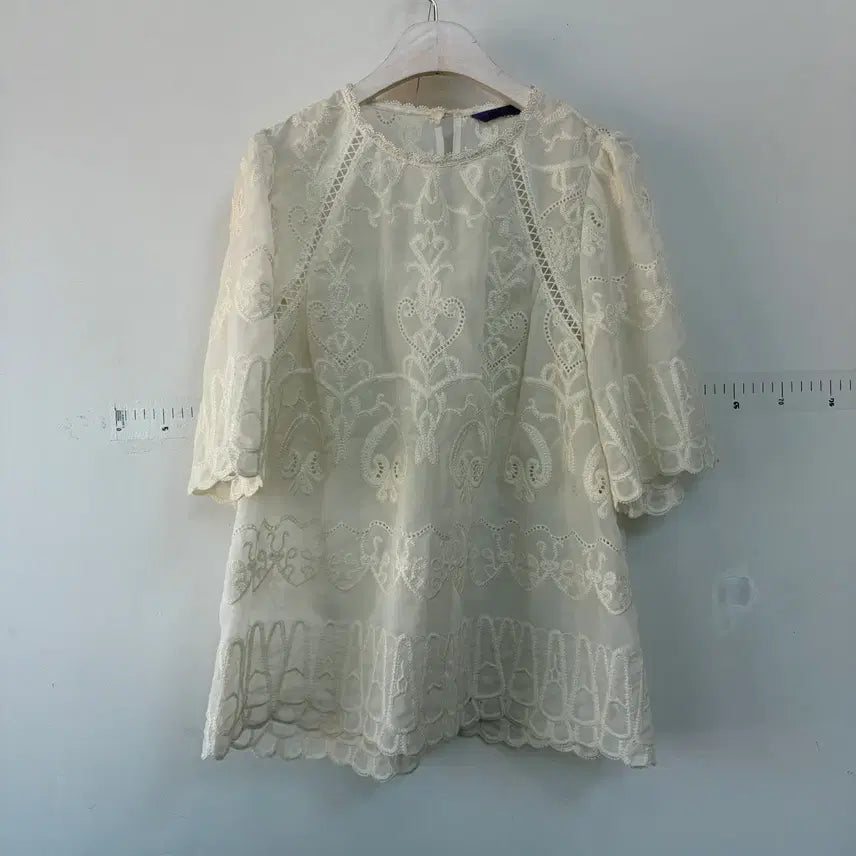 [BUNJANG] Anna Sui Ivory Lace Blouse / 안나수이 아이보리 레이스 블라우스