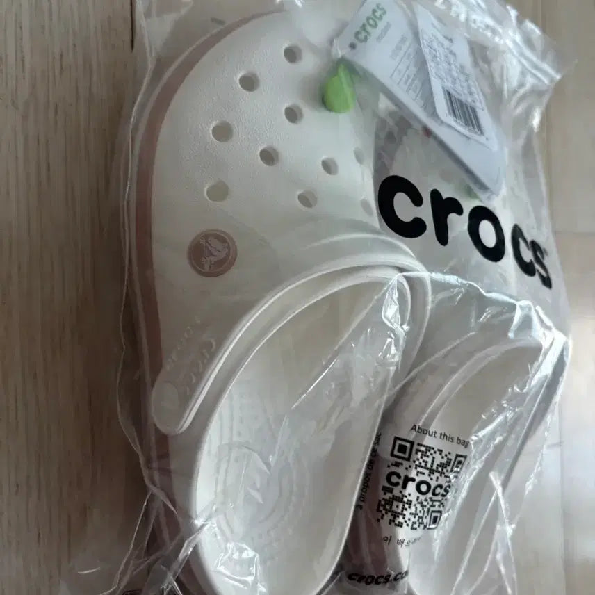 [BUNJANG] Crocs Crocband Clog White/Pink Caramel Shoes / 크록스 크록밴드 클로그 화이트/핑크 카라멜 230