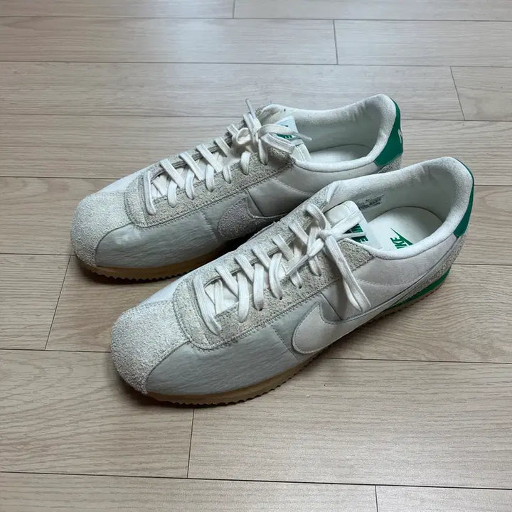 [SOLD OUT] [300] 나이키 코르테즈 세일 앤 스타디움 그린