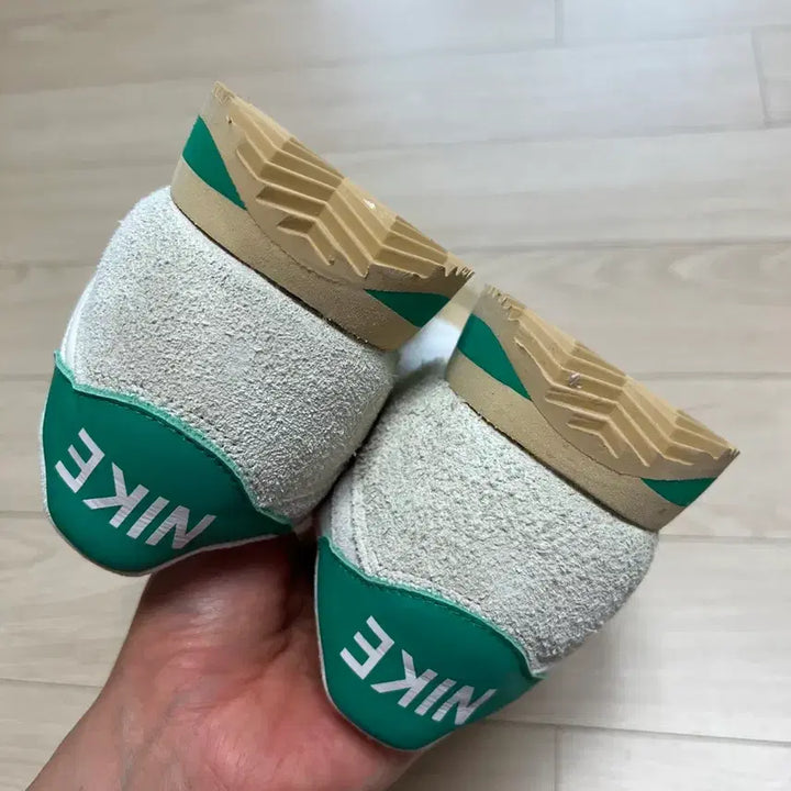 [SOLD OUT] [300] 나이키 코르테즈 세일 앤 스타디움 그린