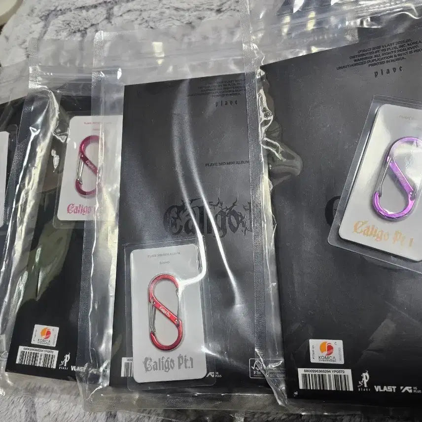 [SOLD OUT] 플레이브 칼리고 파트1 카라비너포함