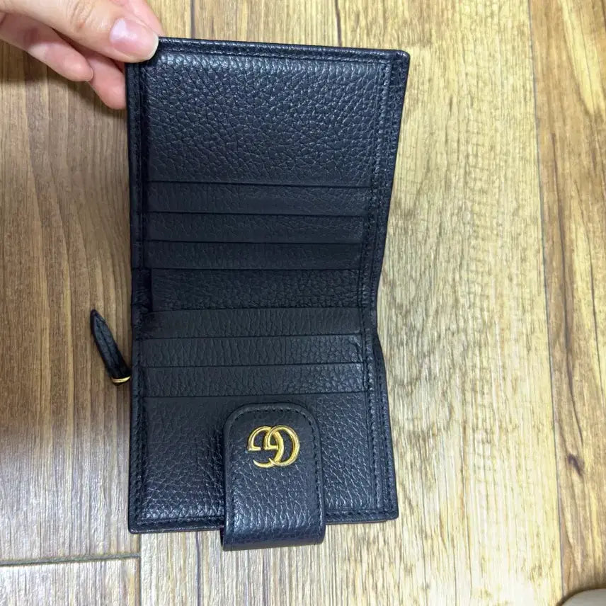 [BUNJANG] Gucci GG Marmont Black Flap Wallet / 구찌 GG마몬트 플랩 반지갑