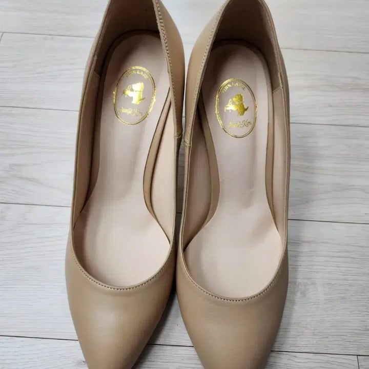 [BUNJANG] Jinny Kim Pink Label Beige Pumps 8cm / 지니킴 핑크라벨 베이지 펌프스 8cm