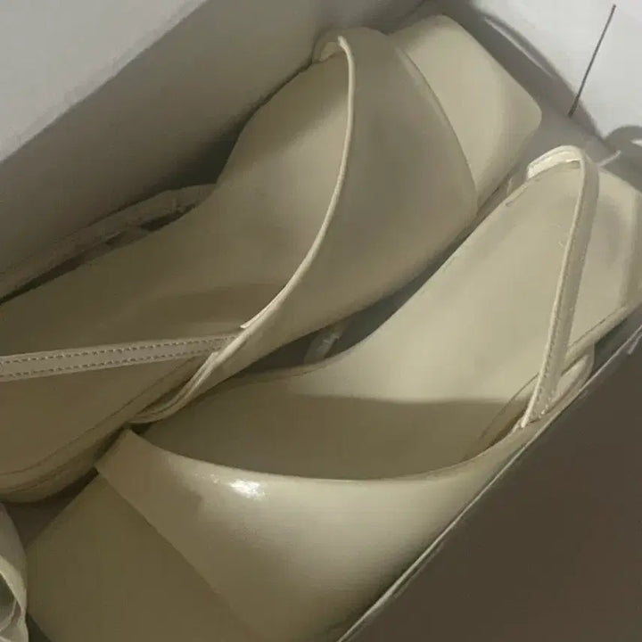 [BUNJANG] nuus Ivory Mule Heel Sandals (235) / nuus 아이보리 뮬 힐 샌들 새상품 235