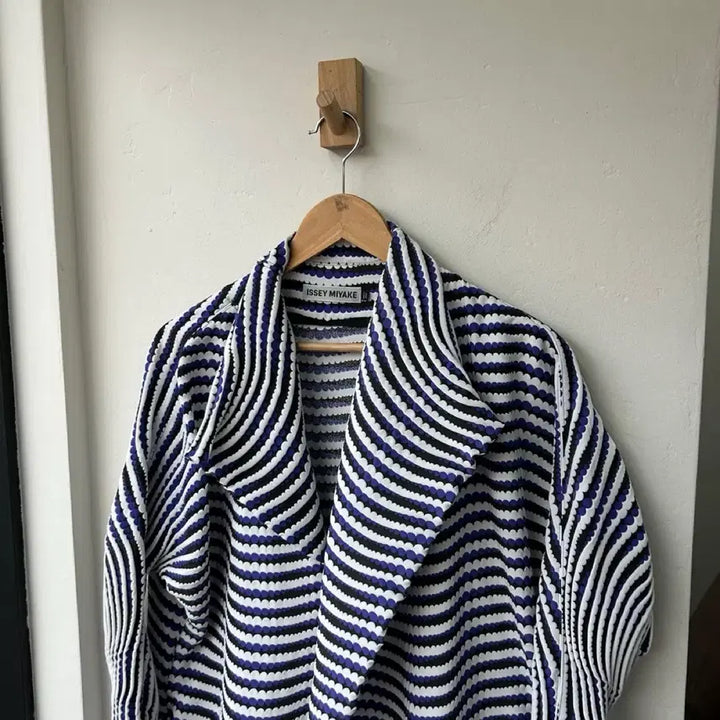 [BUNJANG] Issey Miyake Pleats Coat / 16484 - 이세이 미야케 플리츠 코트