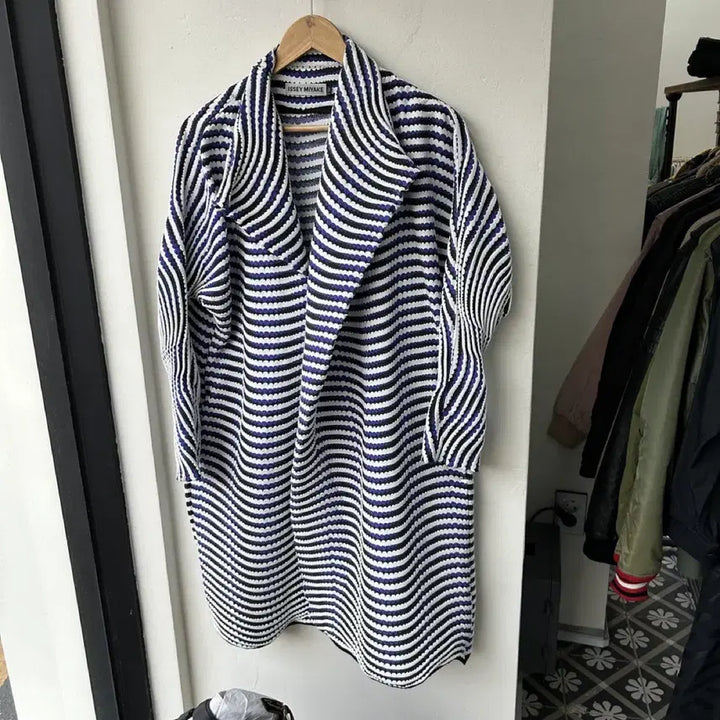 [BUNJANG] Issey Miyake Pleats Coat / 16484 - 이세이 미야케 플리츠 코트