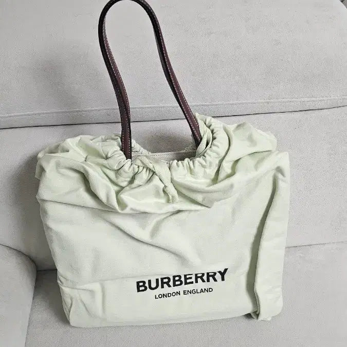 [BUNJANG] Burberry Freya Canvas Dot Bag Medium / 버버리 프레야 캔버스 도트백 미디엄