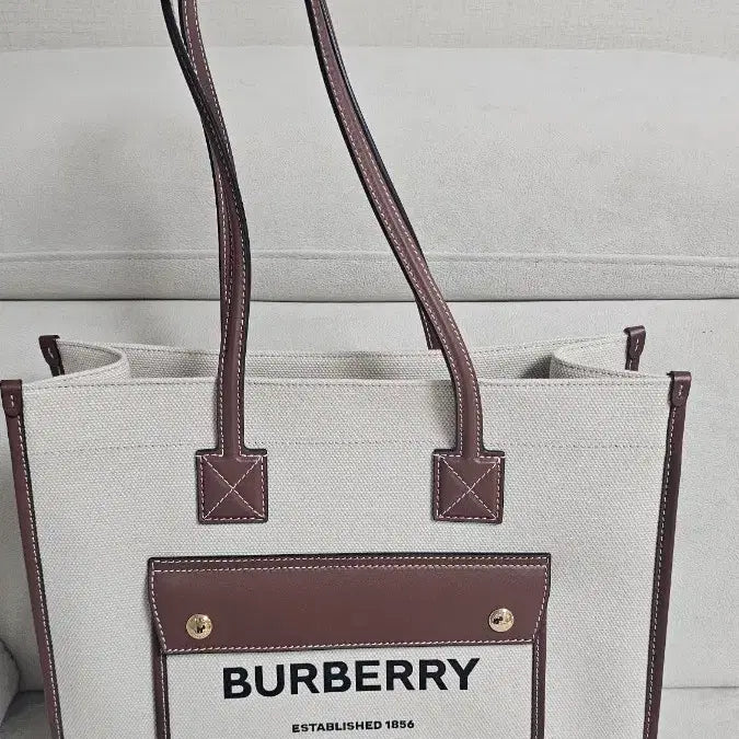 [BUNJANG] Burberry Freya Canvas Dot Bag Medium / 버버리 프레야 캔버스 도트백 미디엄