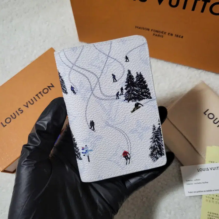 [BUNJANG] Louis Vuitton Ski Organizer Card Holder White / [26년구매/한정판] 루이비통 스키 오거나이저 카드지갑 화이트