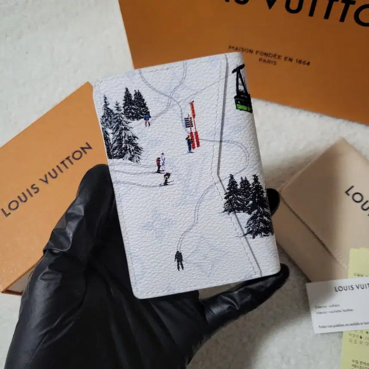 [BUNJANG] Louis Vuitton Ski Organizer Card Holder White / [26년구매/한정판] 루이비통 스키 오거나이저 카드지갑 화이트