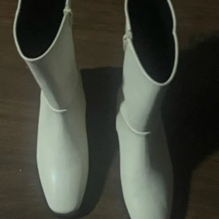 [BUNJANG] SAPPUN Ivory Ankle Boots Size 235 / (거의 새상품)사뿐 아이보리 앵클부츠 235