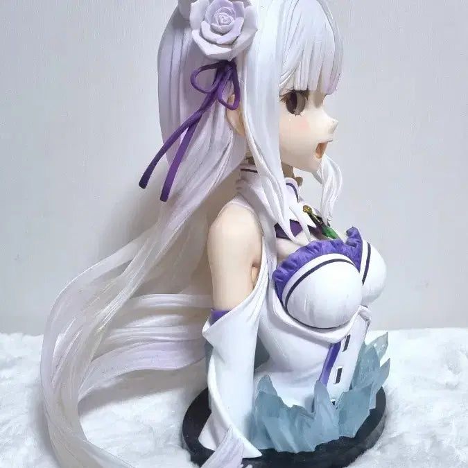 [SOLD OUT] 리제로 에밀리아 흉상 네코미미 피규어