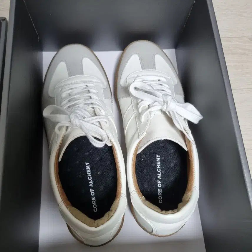 [SOLD OUT] 코어오브알케미 스탠다드 독일군 all white 5.5cm 키높이 스니커