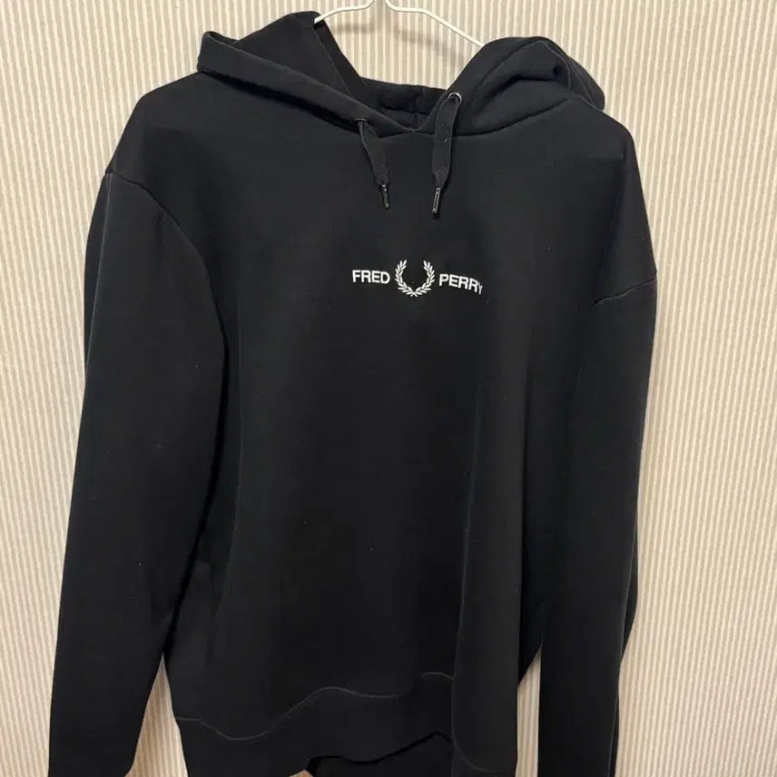 [BUNJANG] Fred Perry Embroidered Fleece Hoodie Black XL / 프레드페리 엠브로이더 기모 후드티 블랙 xl