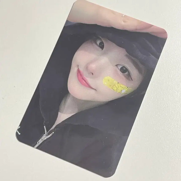 [BUNJANG] QWER Hina POB Photocard / QWER 히나 미공포 케이팝스토어 미공포