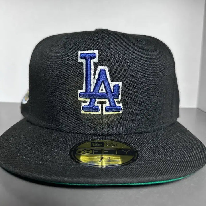 [BUNJANG] New Era LA Dodgers OG Fitted Hat / New era 뉴에라 LA다저스 OG 블랙/화이트/블루 피티드 7 3/8
