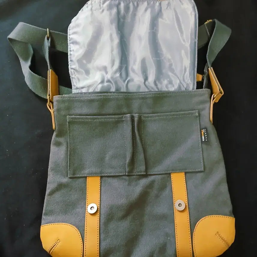 [BUNJANG] National Geographic Canvas Messenger Bag / 내셔널지오그래픽 캔버스 크로스백