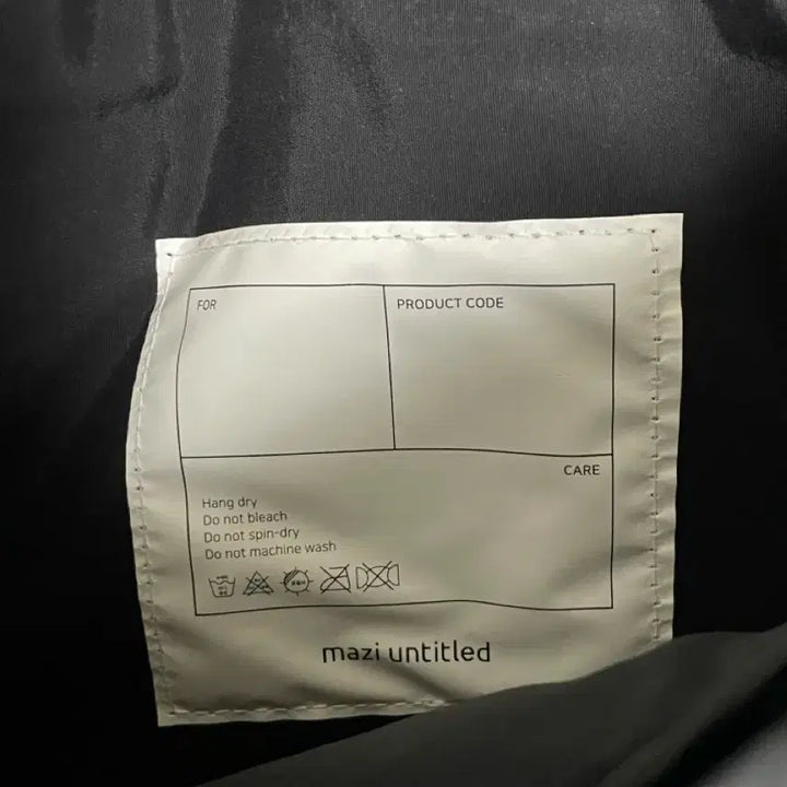 [BUNJANG] MAJI UNTITLED S. Runners Bag Charcoal Gray / [마지언타이틀 S.러너스백 / 차콜그레이]