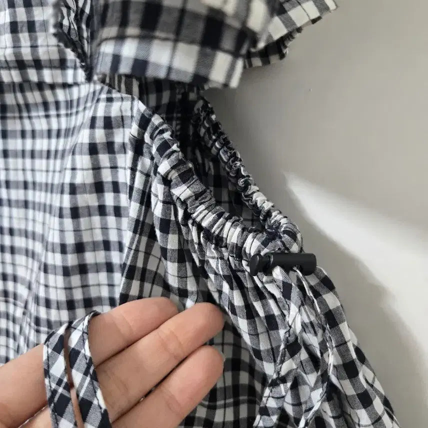 [BUNJANG] Cutout Long Checkered Dress / 체크 컷아웃 롱 원피스