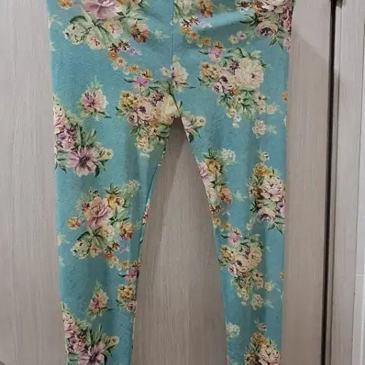 [BUNJANG] Floral Pattern Leggings - Spring/Summer / (반값새상품) 꽃무늬 레깅스ㅡ봄.여름 시원소재