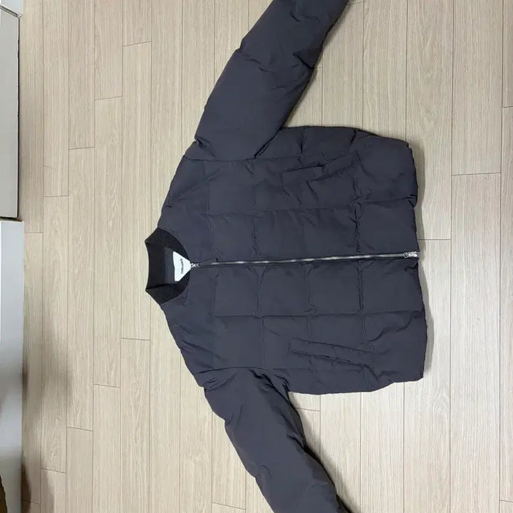 [BUNJANG] Toniqweq Quilted Goose Down Jumper / 토니웩 퀼티드 구스 다운 점퍼