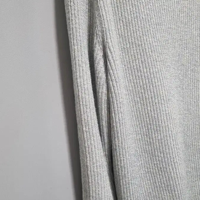 [BUNJANG] JILLSTUART NEW YORK Drop Shoulder Two-Tone Round Neck Knit Sweater / 질스튜어트뉴욕/ 드롭숄더 투톤 라운드넥 니트/ S size
