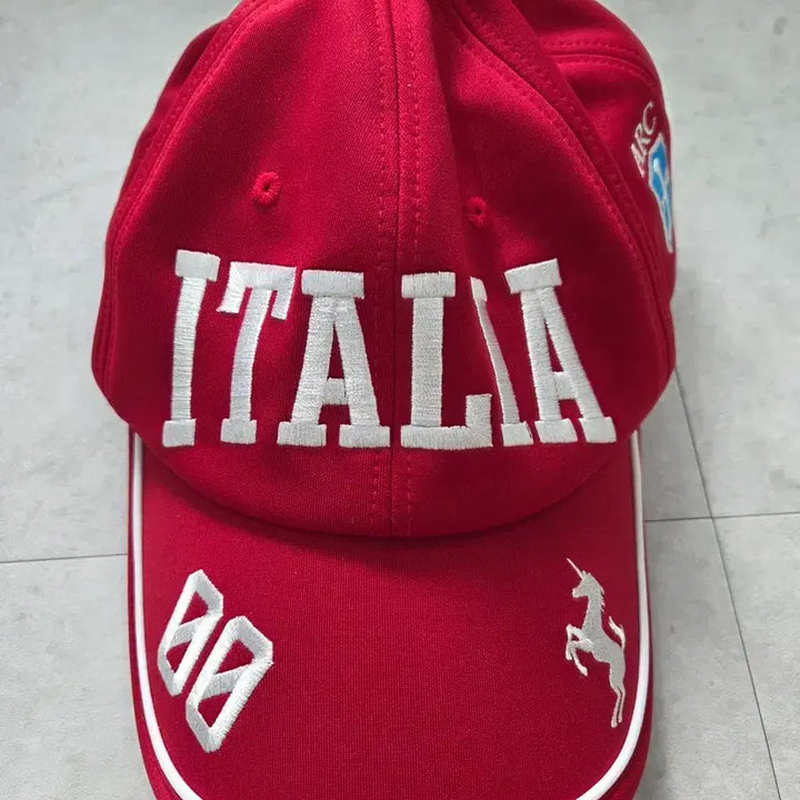 [BUNJANG] 2000 Archives Italia Cap Red / 2000 아카이브스 00 ITALIA CAP 레드