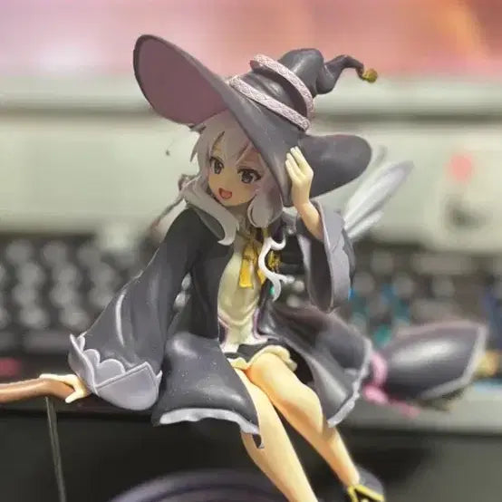 [BUNJANG] Wandering Witch Elaina Figure / 마녀의 여행 일레이나 피규어