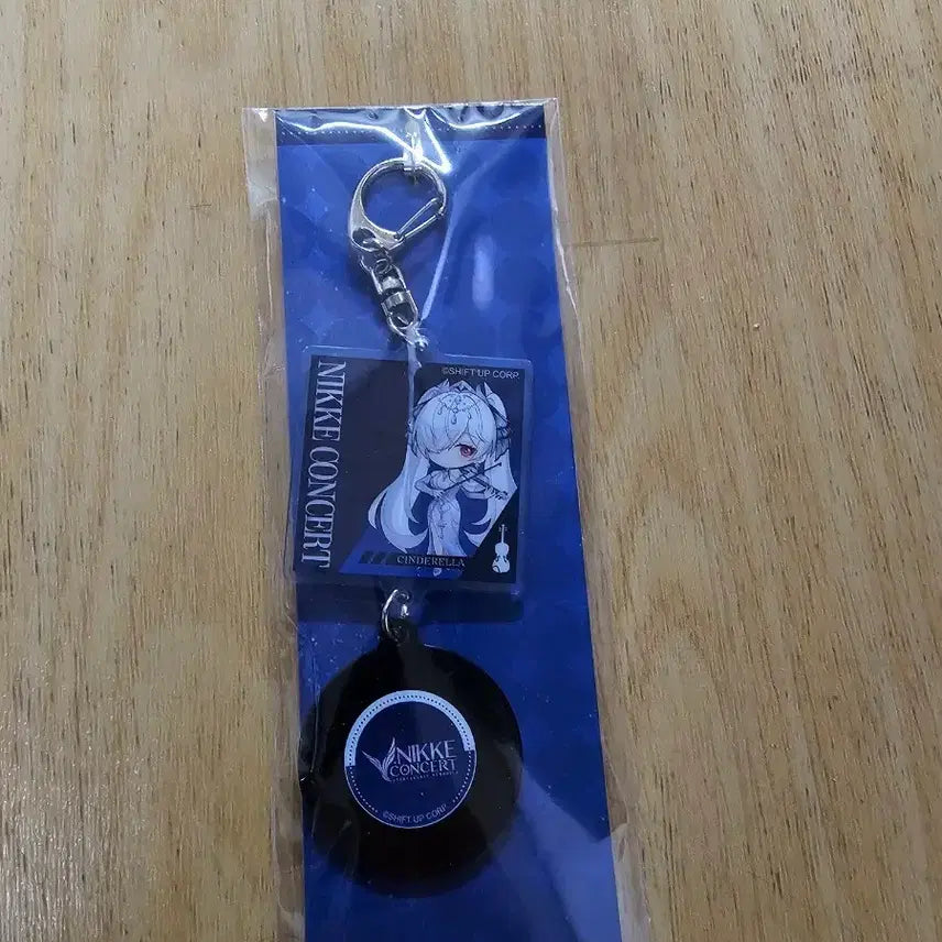 [BUNJANG] NIKKE Cinderella Concert Record Keyring / 니케 콘서트 레코드 키링 신데렐라