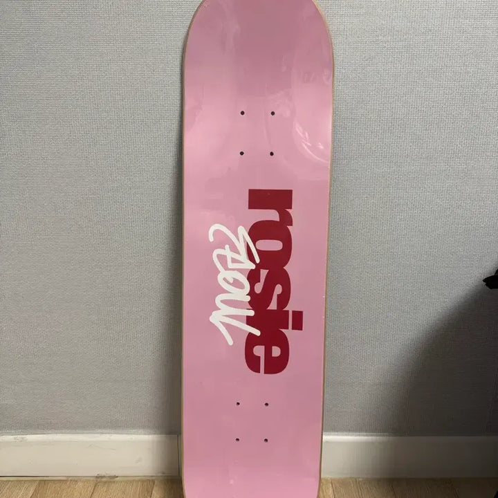 [BUNJANG] Rose Seoul Edition Skateboard Deck / (새상품)로제 스케이트보드 덱 서울에디션 A
