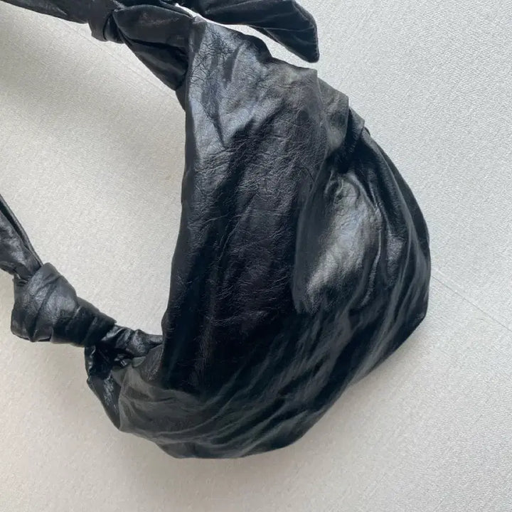 [BUNJANG] CDSD Shoulder Bag / CDSD 덤플핑 숄더백