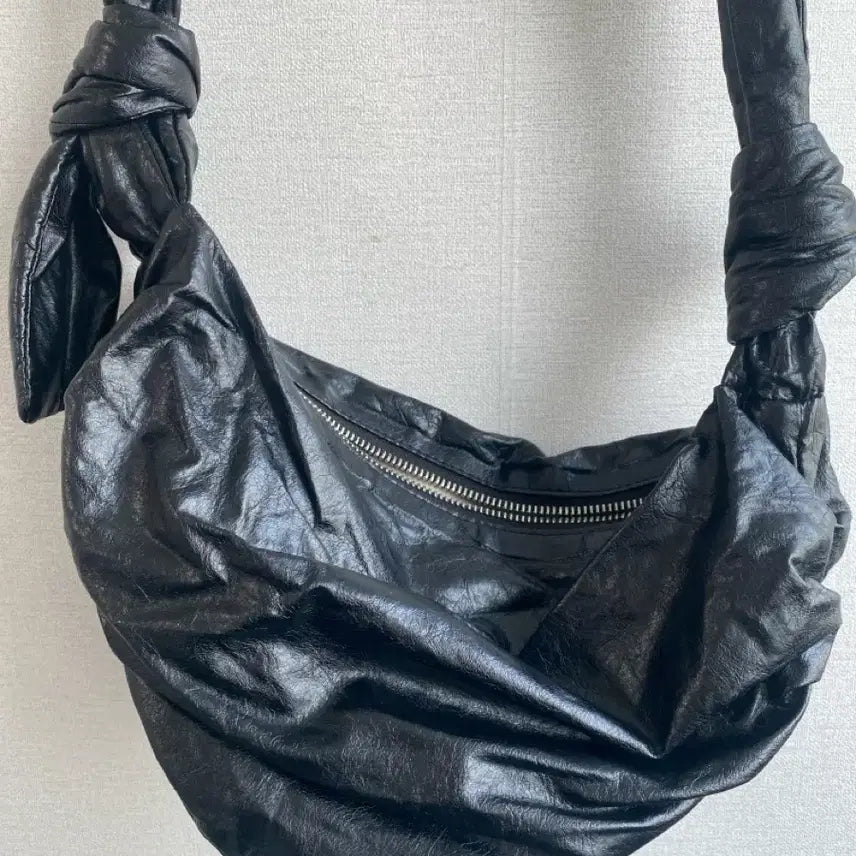 [BUNJANG] CDSD Shoulder Bag / CDSD 덤플핑 숄더백