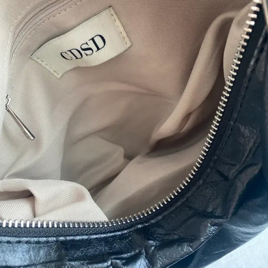 [BUNJANG] CDSD Shoulder Bag / CDSD 덤플핑 숄더백